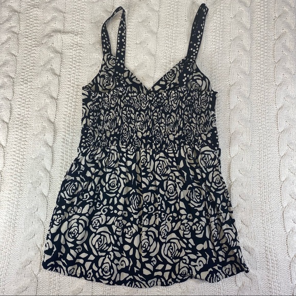 Nomadic Traders top - Picture 2 of 6